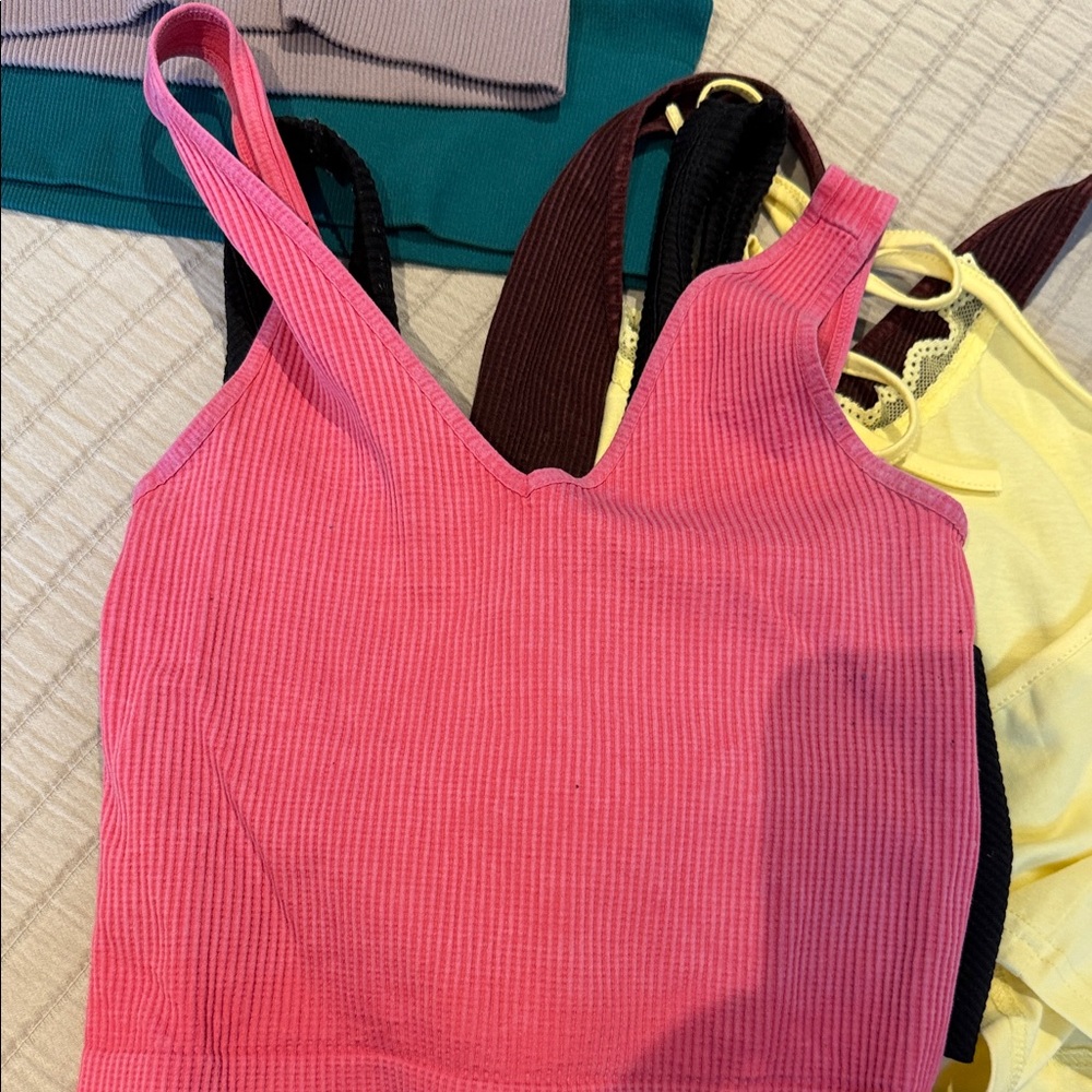 Bundle Layering Tanks M-L Multicolor Set 6 - Picture 6 of 8